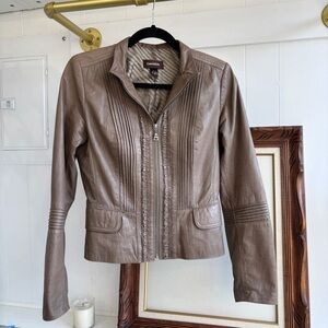 Danier Ruffle Pleated Cropped Leather Jacket Coquette Fitted Neutral Taupe xs